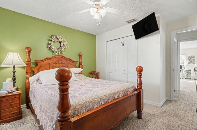 598 Gantry Street SW, Palm Bay, FL 32908