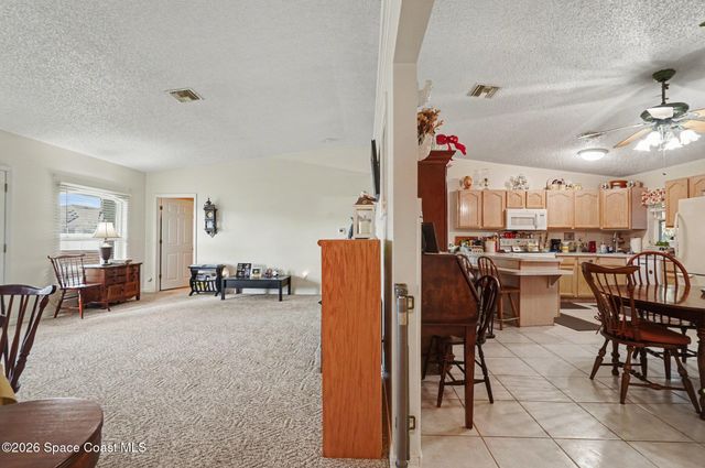 598 Gantry Street SW, Palm Bay, FL 32908