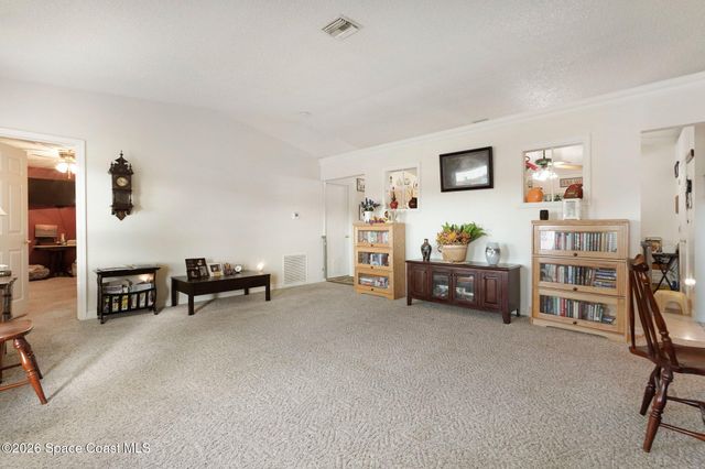 598 Gantry Street SW, Palm Bay, FL 32908