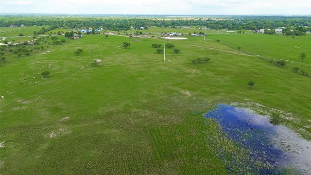 12893 Fm 1887 Road, Hempstead, TX 77445