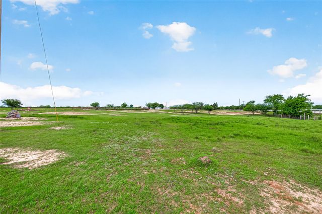 12893 Fm 1887 Road, Hempstead, TX 77445