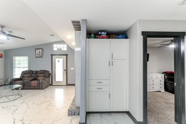 3316 N Jeanette St, Wichita, KS 67204