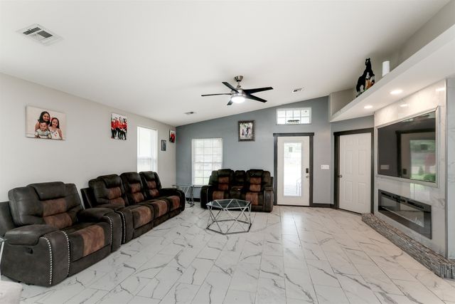 3316 N Jeanette St, Wichita, KS 67204