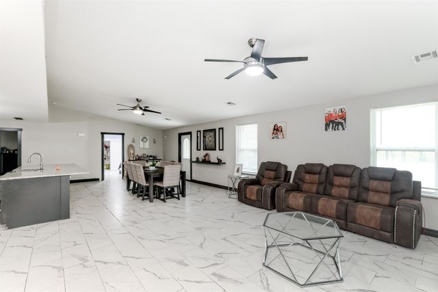 3316 N Jeanette St, Wichita, KS 67204