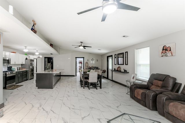 3316 N Jeanette St, Wichita, KS 67204