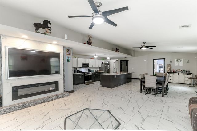 3316 N Jeanette St, Wichita, KS 67204