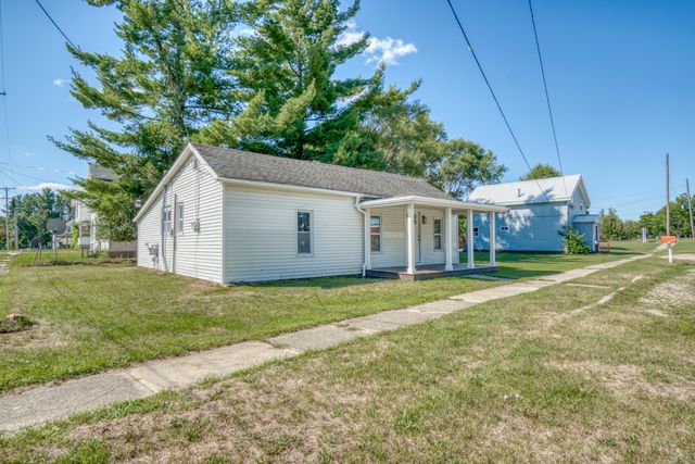 116 E 8th Street, Evart, MI 49631