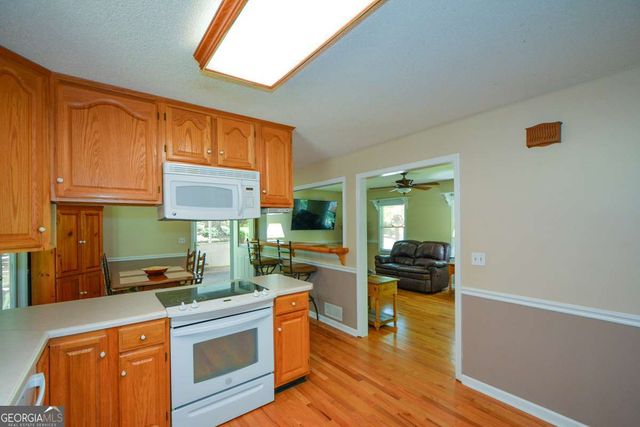 41 Clark Station Road, Jasper, GA 30143