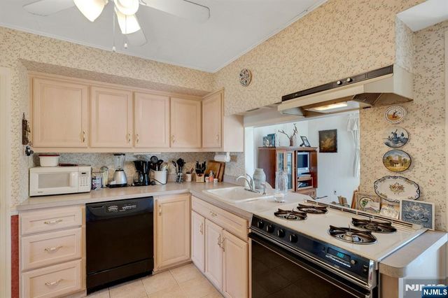 52 Elmwood Drive, Elmwood Park, NJ 07407