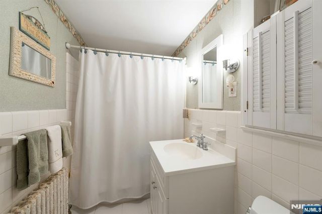 52 Elmwood Drive, Elmwood Park, NJ 07407