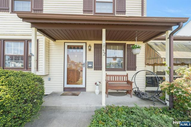 52 Elmwood Drive, Elmwood Park, NJ 07407