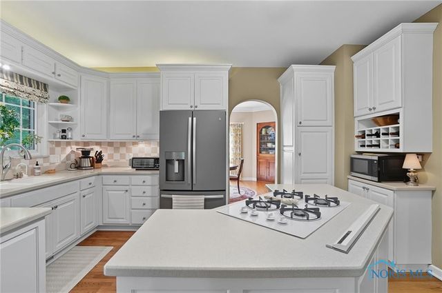 4028 Brookside, Ottawa Hills, OH 43606