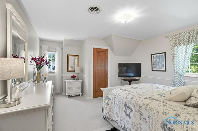 4028 Brookside, Ottawa Hills, OH 43606