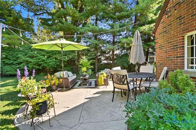 4028 Brookside, Ottawa Hills, OH 43606