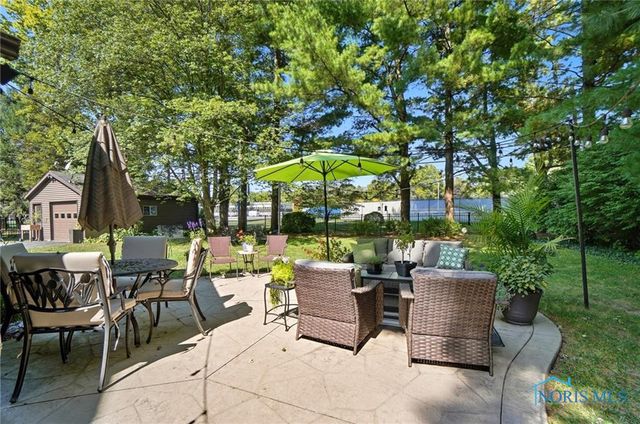 4028 Brookside, Ottawa Hills, OH 43606