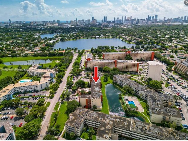 1700 NE 191st St 111, Miami, FL 33179