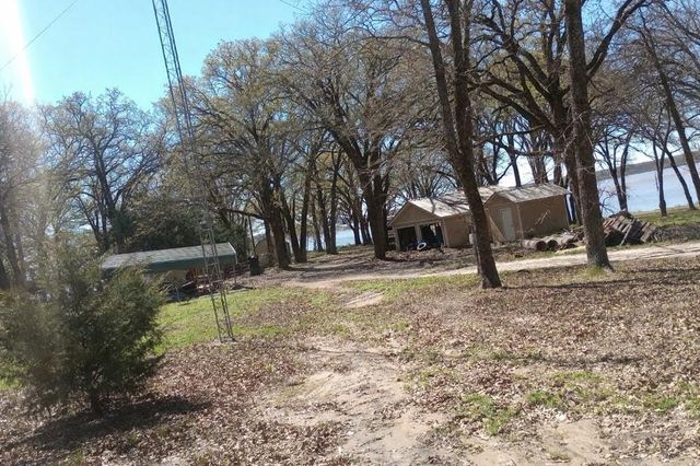 8085 Lakeview Drive, Quinlan, TX 75474