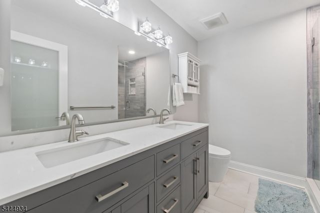 308 Federal Hill Rd 308, Pompton Lakes Boro, NJ 07442