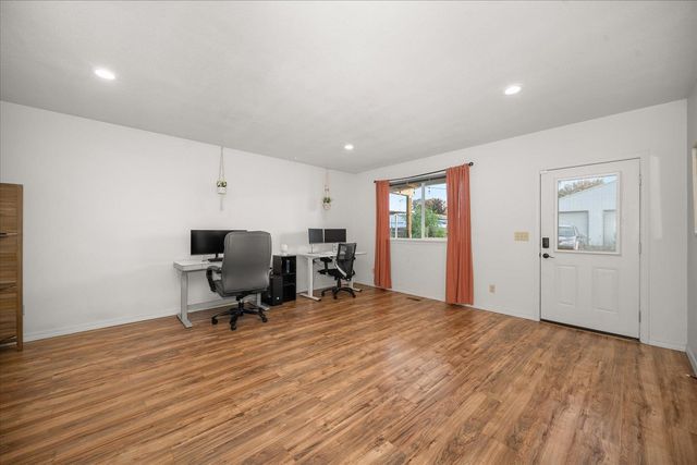 1718 E SINTO Ave, Spokane, WA 99202