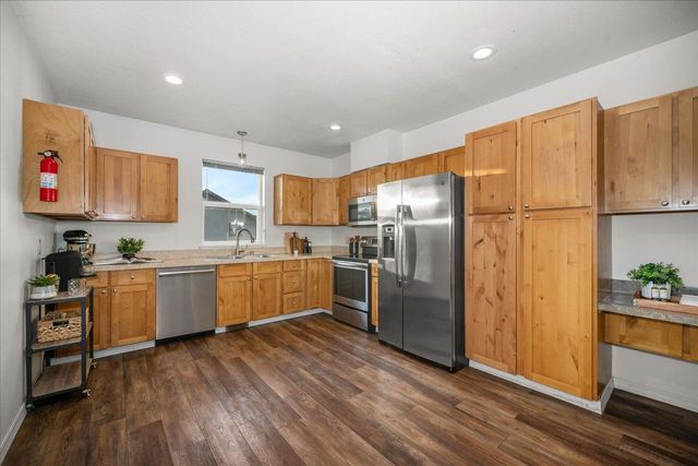 1718 E SINTO Ave, Spokane, WA 99202