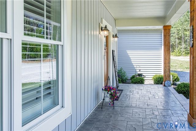 19619 Turkey Run Ct, Dinwiddie, VA 23841