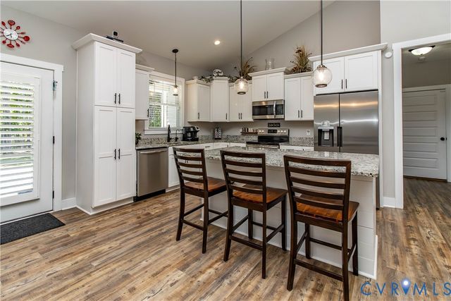 19619 Turkey Run Ct, Dinwiddie, VA 23841