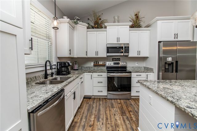 19619 Turkey Run Ct, Dinwiddie, VA 23841