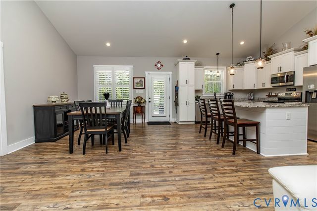 19619 Turkey Run Ct, Dinwiddie, VA 23841