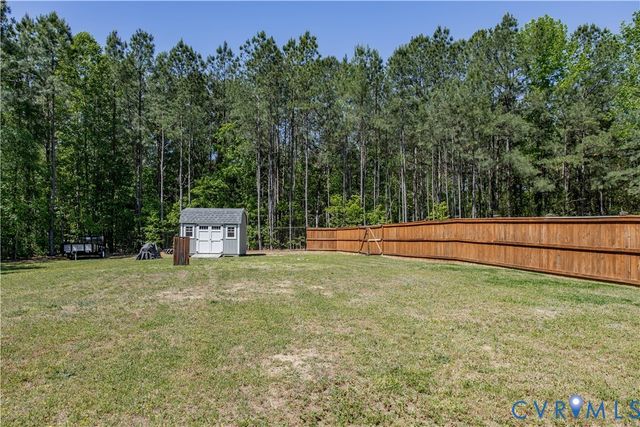 19619 Turkey Run Ct, Dinwiddie, VA 23841