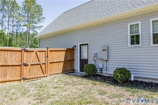 19619 Turkey Run Ct, Dinwiddie, VA 23841