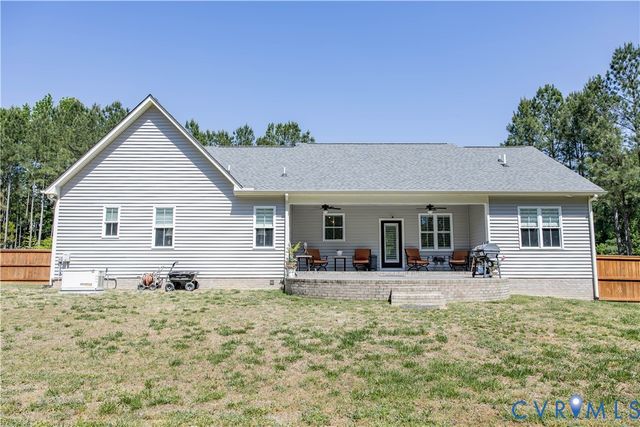 19619 Turkey Run Ct, Dinwiddie, VA 23841