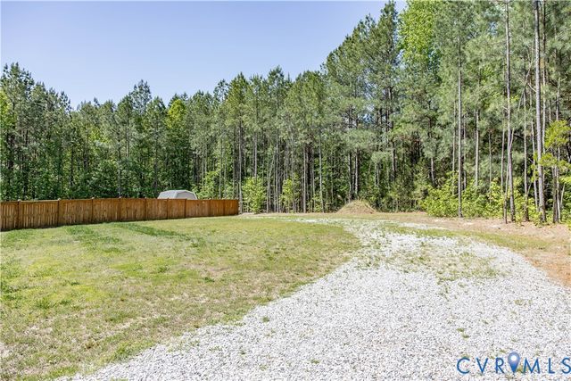 19619 Turkey Run Ct, Dinwiddie, VA 23841