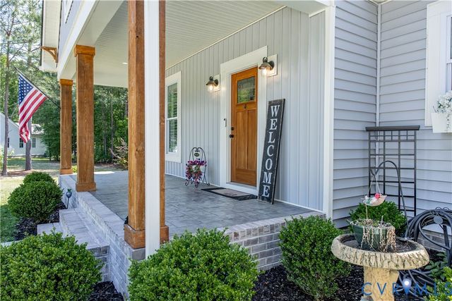 19619 Turkey Run Ct, Dinwiddie, VA 23841