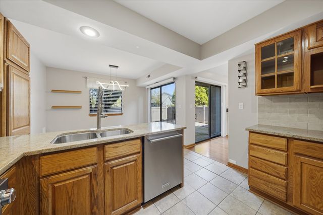 1636 Wildwood Lane, Darien, IL 60561