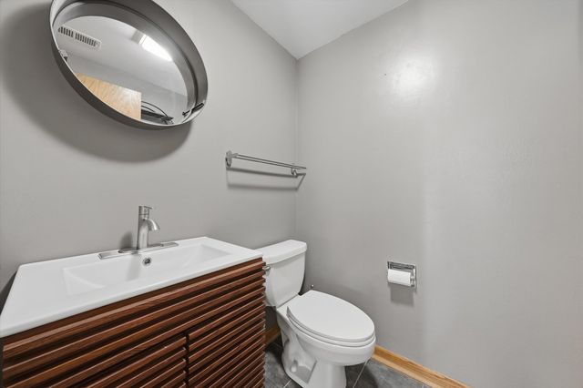 1636 Wildwood Lane, Darien, IL 60561