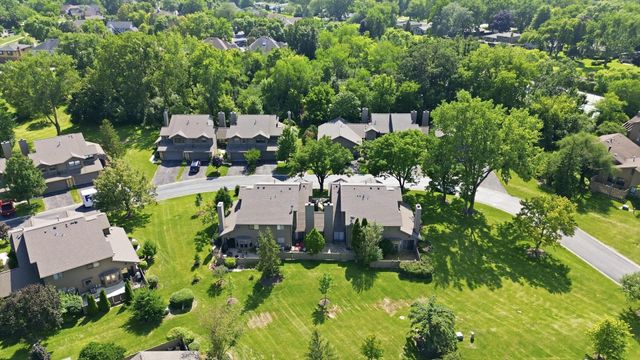 1636 Wildwood Lane, Darien, IL 60561