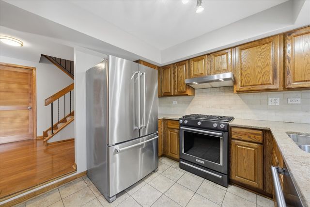 1636 Wildwood Lane, Darien, IL 60561