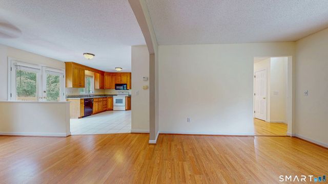 223 Walek Farms Road, Manchester, CT 06040