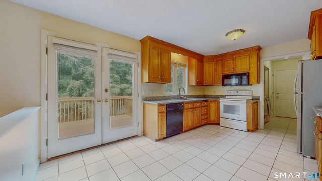 223 Walek Farms Road, Manchester, CT 06040