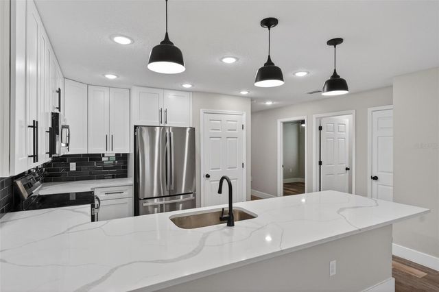 32635 VISTA AVENUE, Leesburg, FL 34788