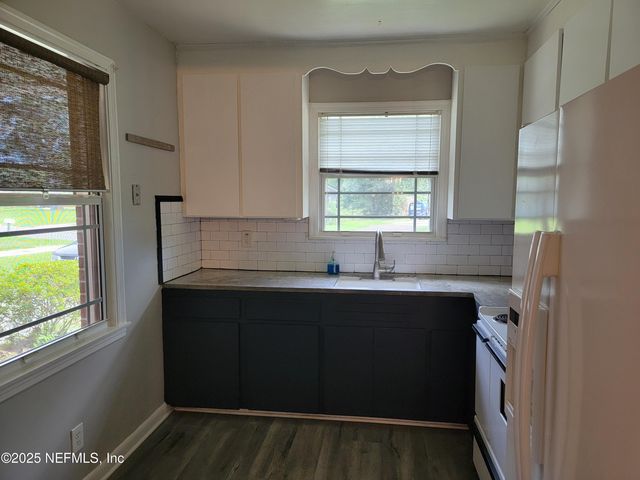 6216 SUDBURY Avenue S, Jacksonville, FL 32210