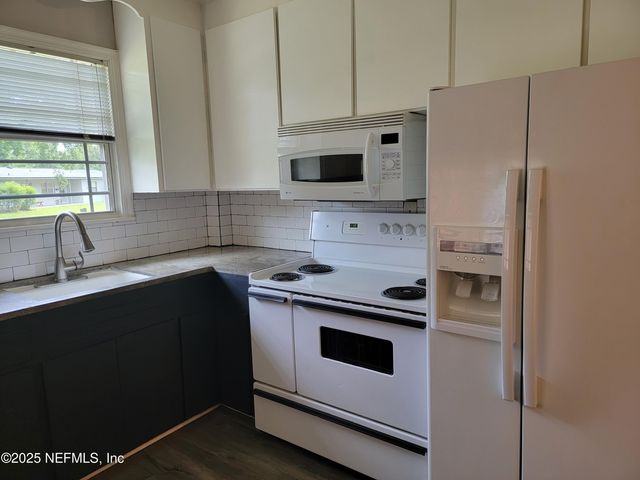 6216 SUDBURY Avenue S, Jacksonville, FL 32210