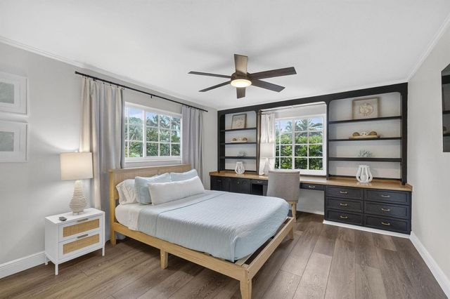 903 SW 28th Avenue, Boynton Beach, FL 33435