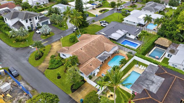 903 SW 28th Avenue, Boynton Beach, FL 33435