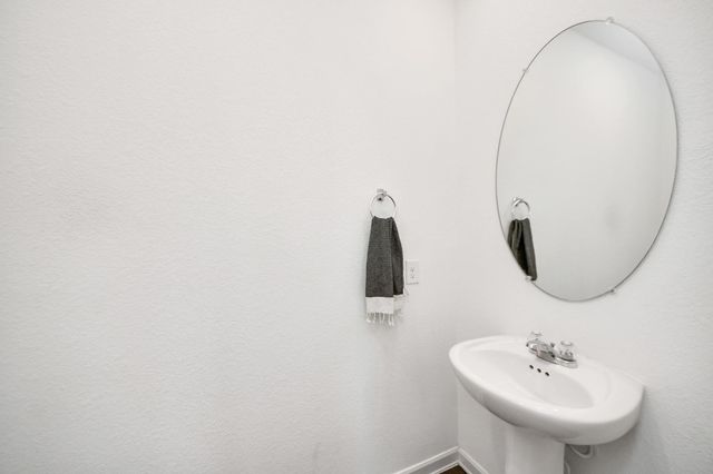 1006 Breech Drive, Crosby, TX 77532