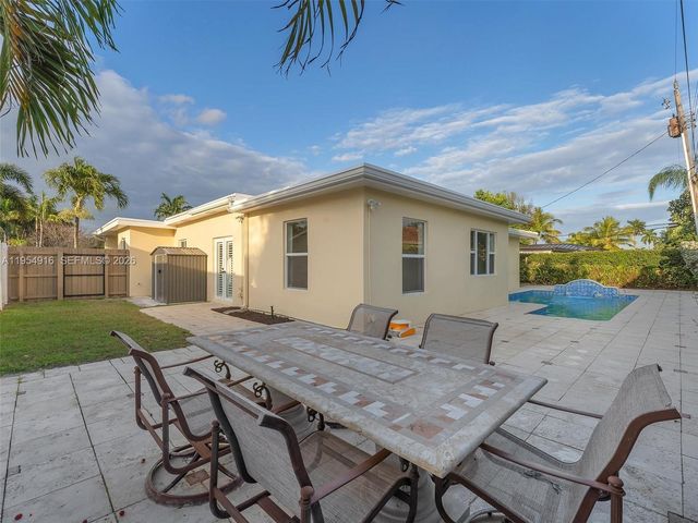 2144 NE 61st Ct, Fort Lauderdale, FL 33308