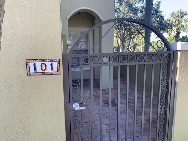 101 Lake Monterey Circle, Boynton Beach, FL 33426