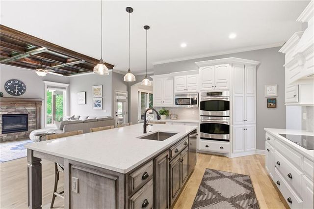 10838 S Carbondale Street, Olathe, KS 66061