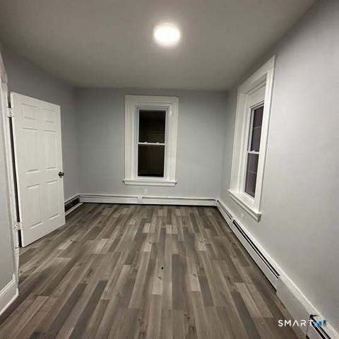 178 Clarence Street 2, Bridgeport, CT 06608