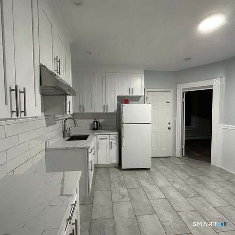 178 Clarence Street 2, Bridgeport, CT 06608